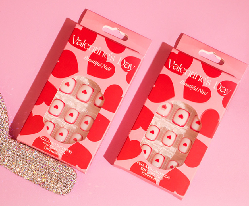 French-style red-edged press-on nails, minimalist red heart short square nails