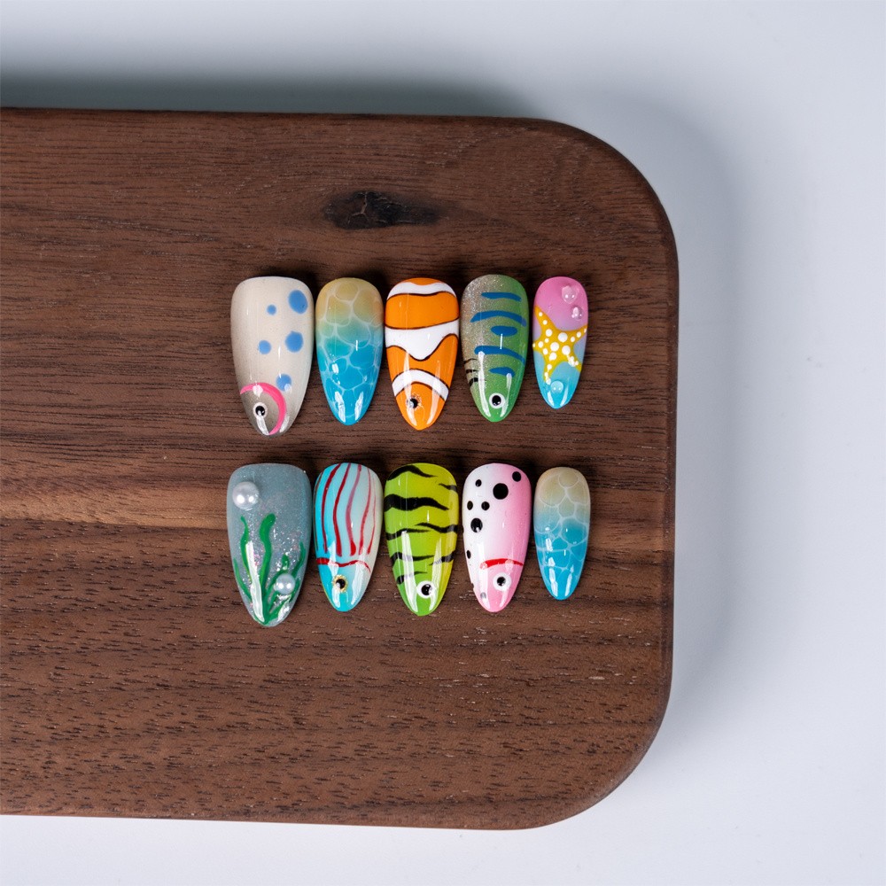 10pcs Handmade Almond Press On Nails Ocean Clownfish Summer Party Fashion Decor