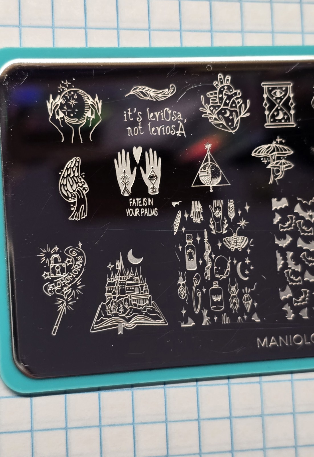MANIOLOGY M151 Harry Potter Nail Stamp Plate bat cauldron spellbook Hocus Pocus