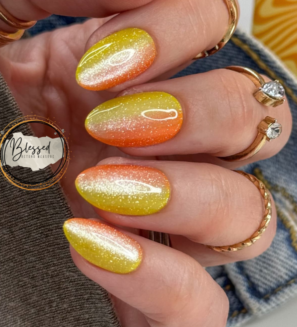 Red Aspen Press On Nails~Solar Flare, Sonya~ Nail Dashes~Medium~ Almond