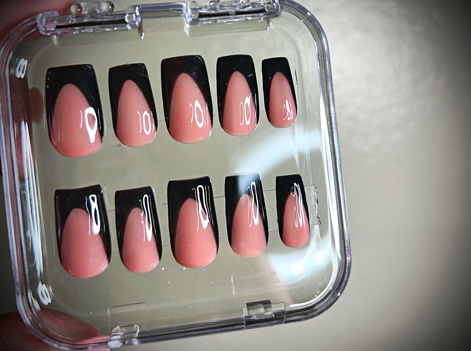 Press-On Nails Set Pink & Black French Tip, Medium Square + Glue