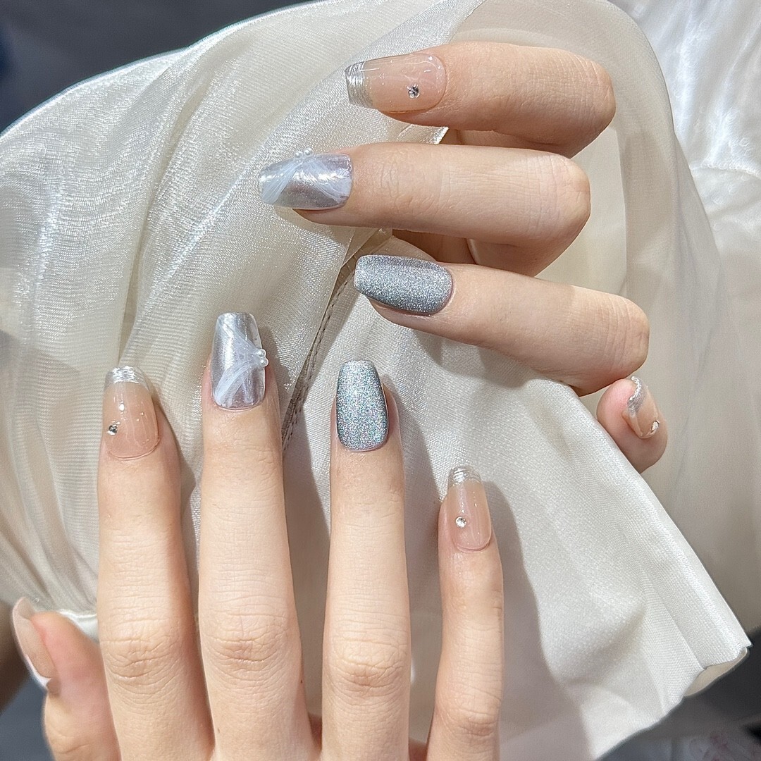 Handmade Press on Nails 10 pc set .+5 Pieces Nail Stickers