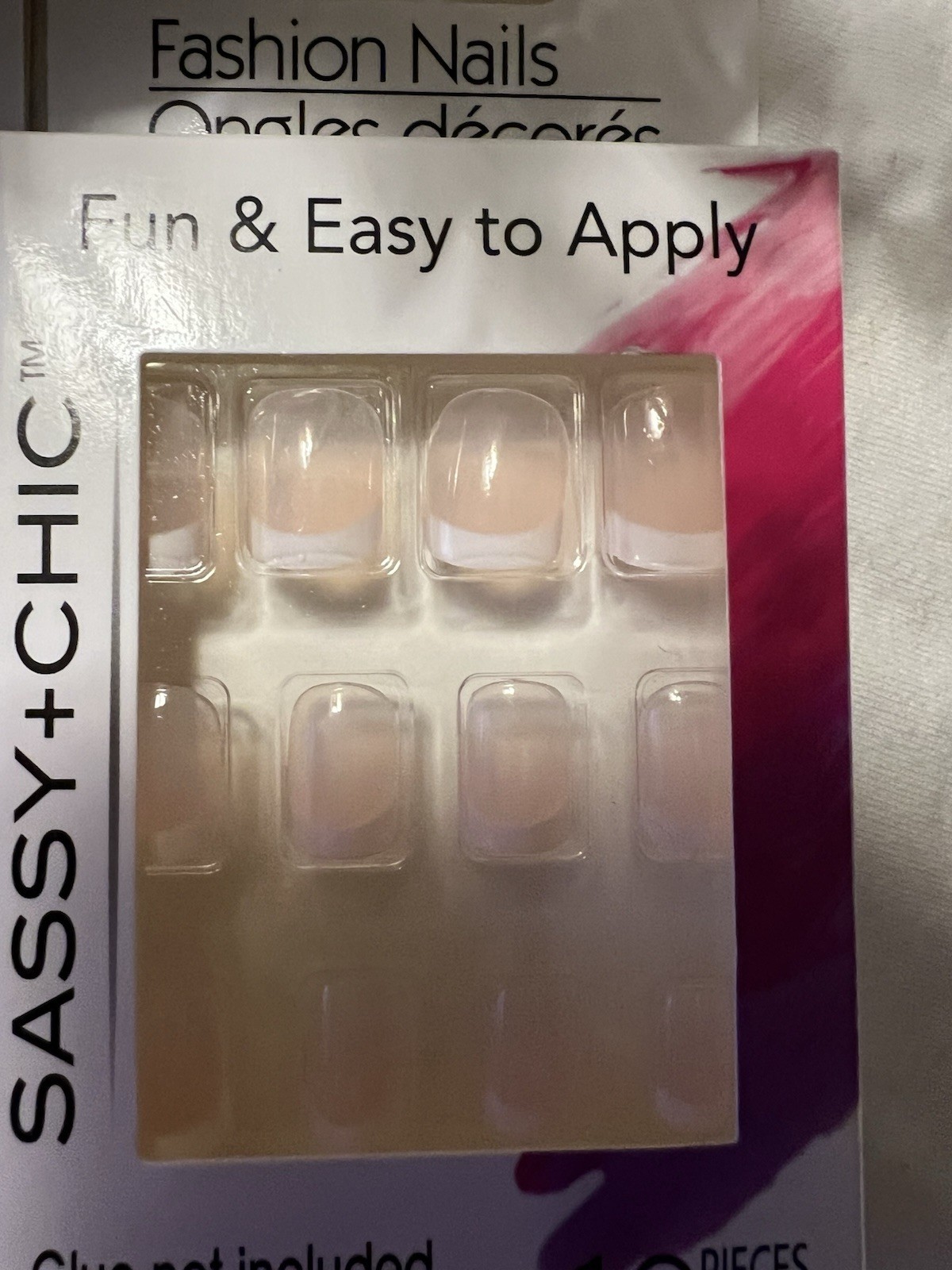 Variety Of Artificial Fingernails With Free Nail Glue