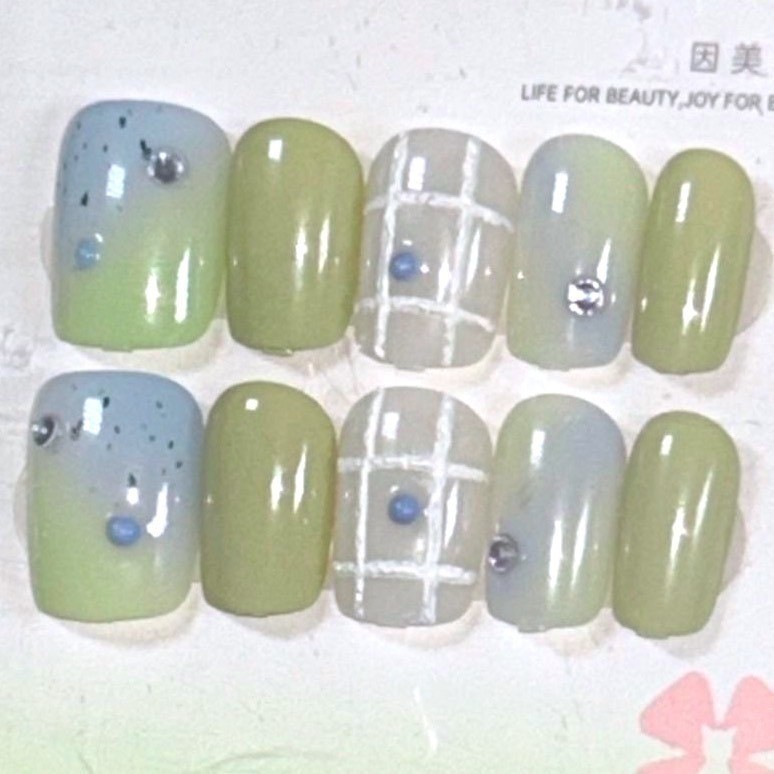 Sage Green Press On Plaid Accent Short Minimalist Clean Girl Aesthetic Nails