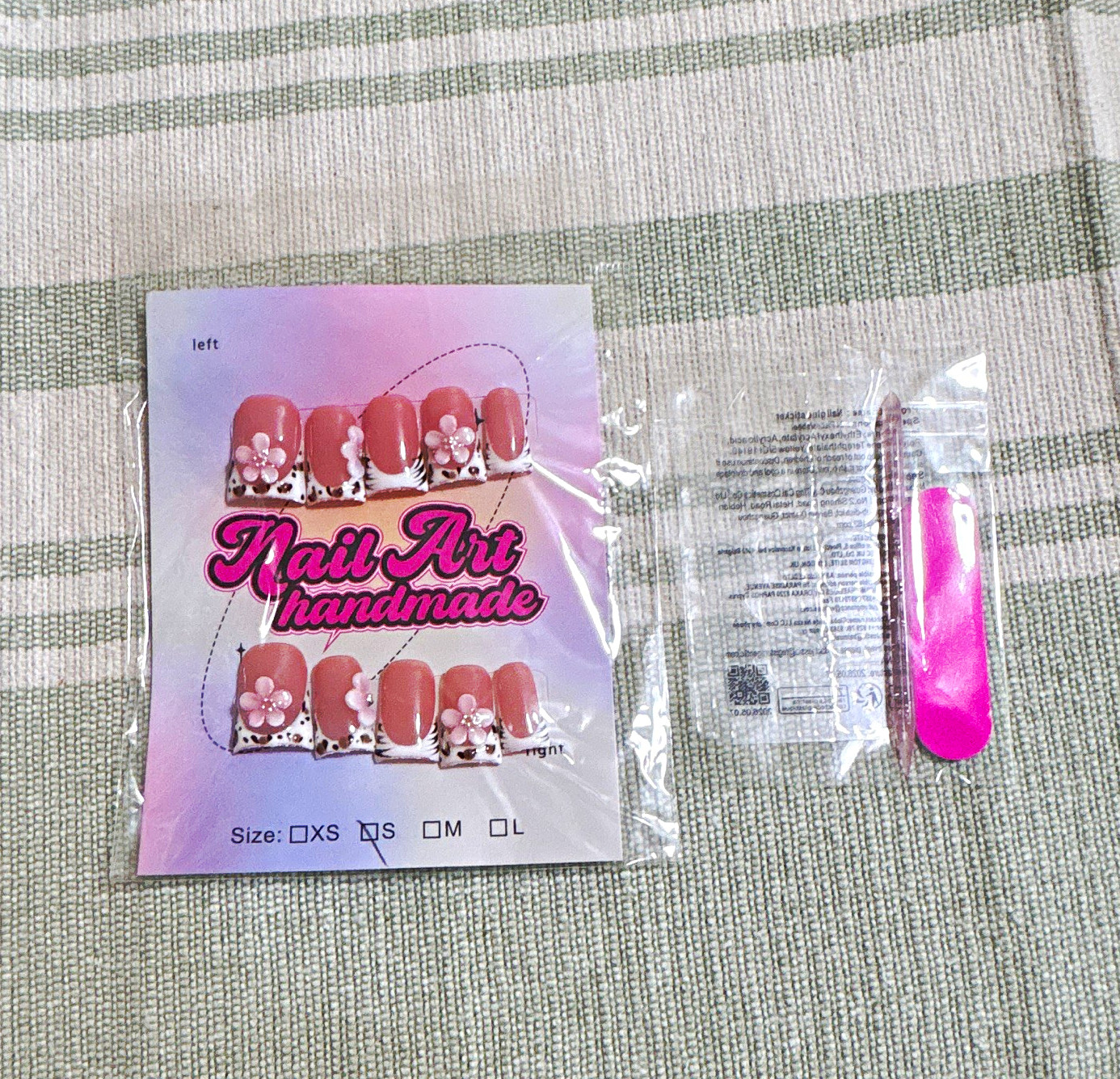 Handmade 3D Pink White Flower Square Press-On Nails Full Cover Short