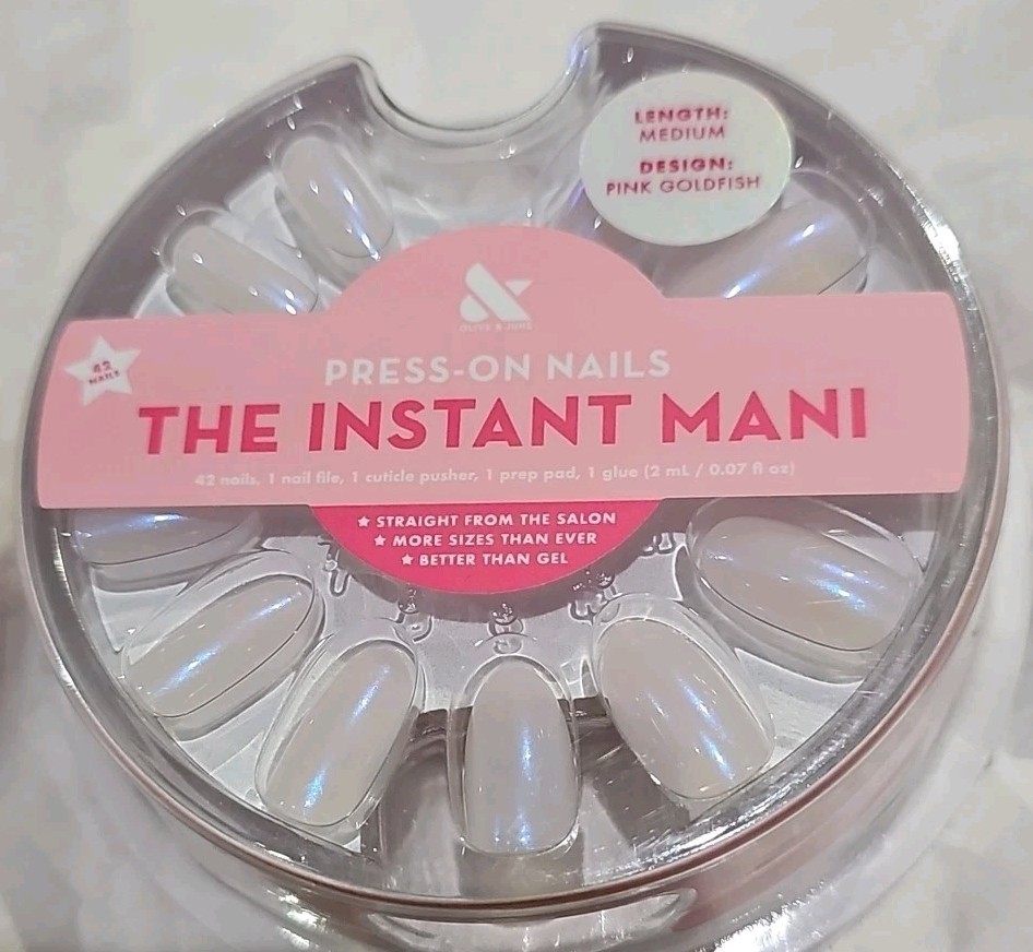 Olive & June The Instant Mani Press-On Nails Medium Pink Goldfish NIP