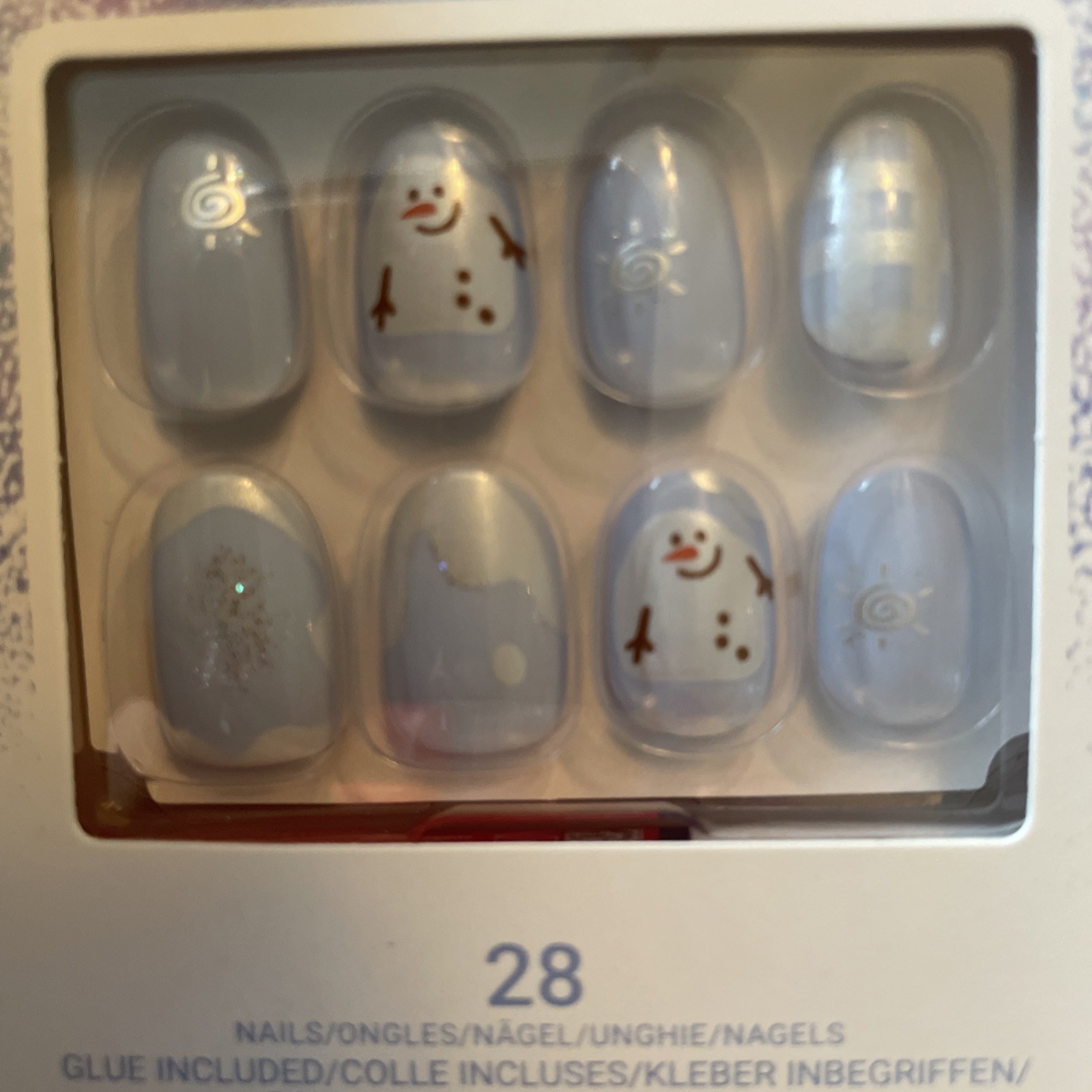 KISS Voguish Fantasy, Press on Nails, Snowma,n Blue, Short Oval, 28 Count 93158
