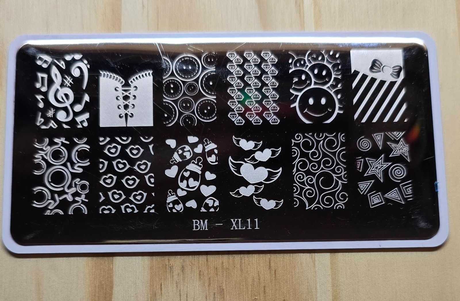 VINTAGE Bundle Monster Maniology B.M.C Nail Stamp Plates BM-XL10 BM-XL25 HTF