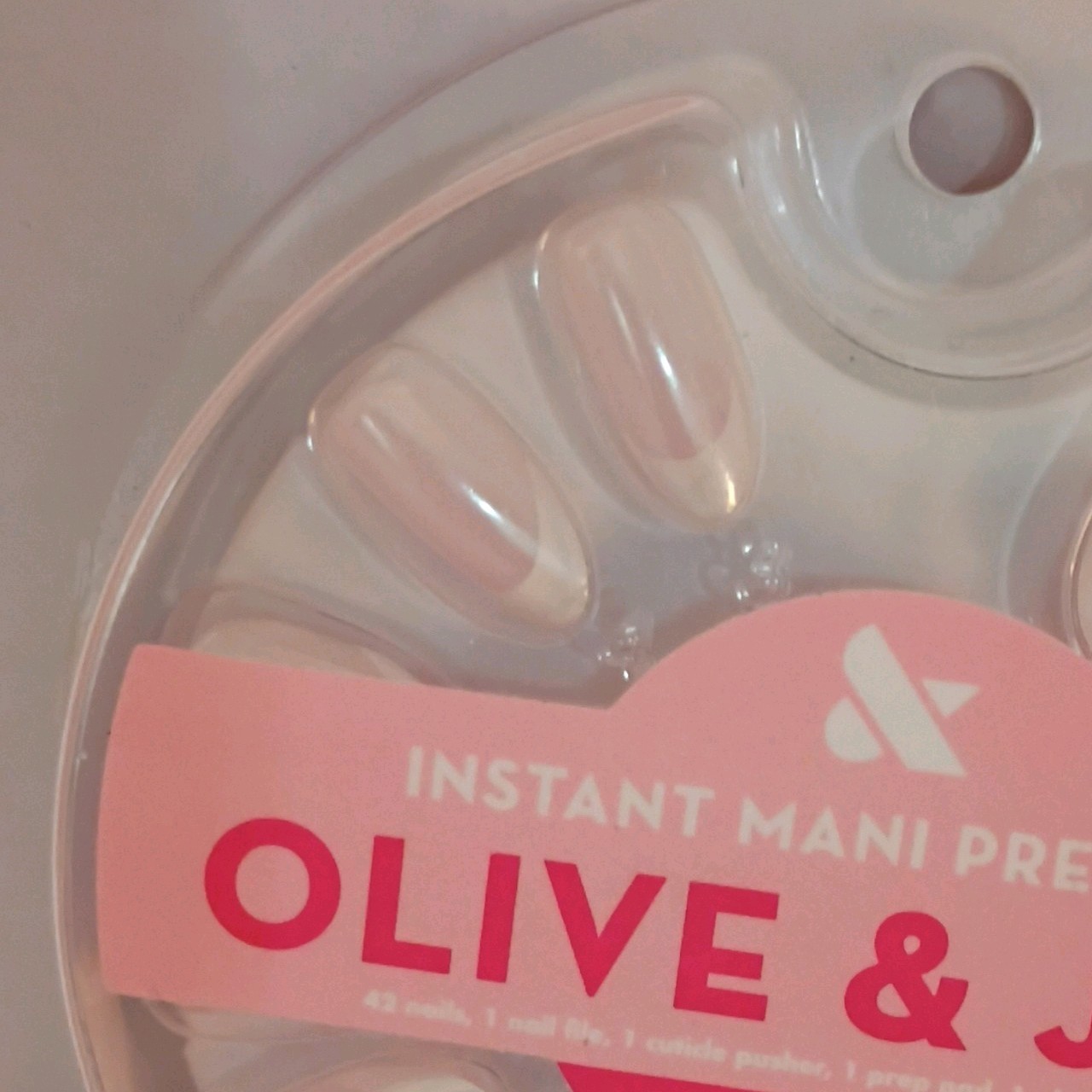 Olive & June Press-On Nails Pink Oval Medium Chrome French Pre-Designed 44942