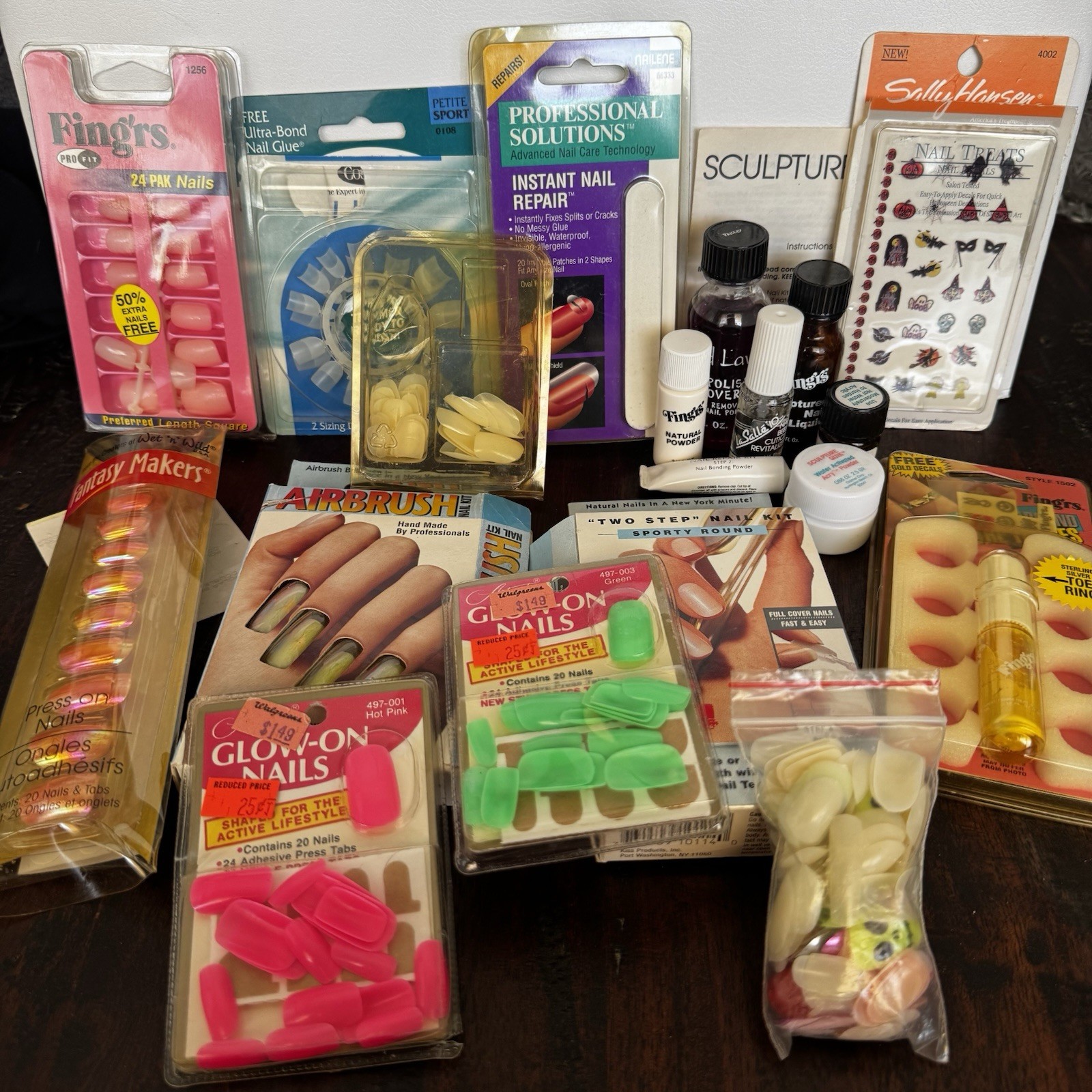 Vintage Lot Press On Broadway Glow-On Nails Fing’rs Airbrush Nails Set Y2K Glue
