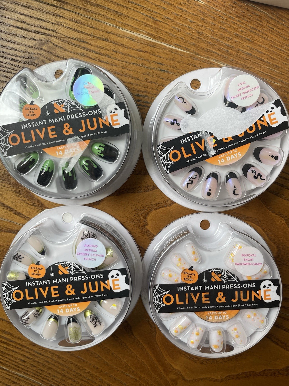4 Sets of Olive & June Press On Mani Nails Assorted Design Halloween Spooky NEW