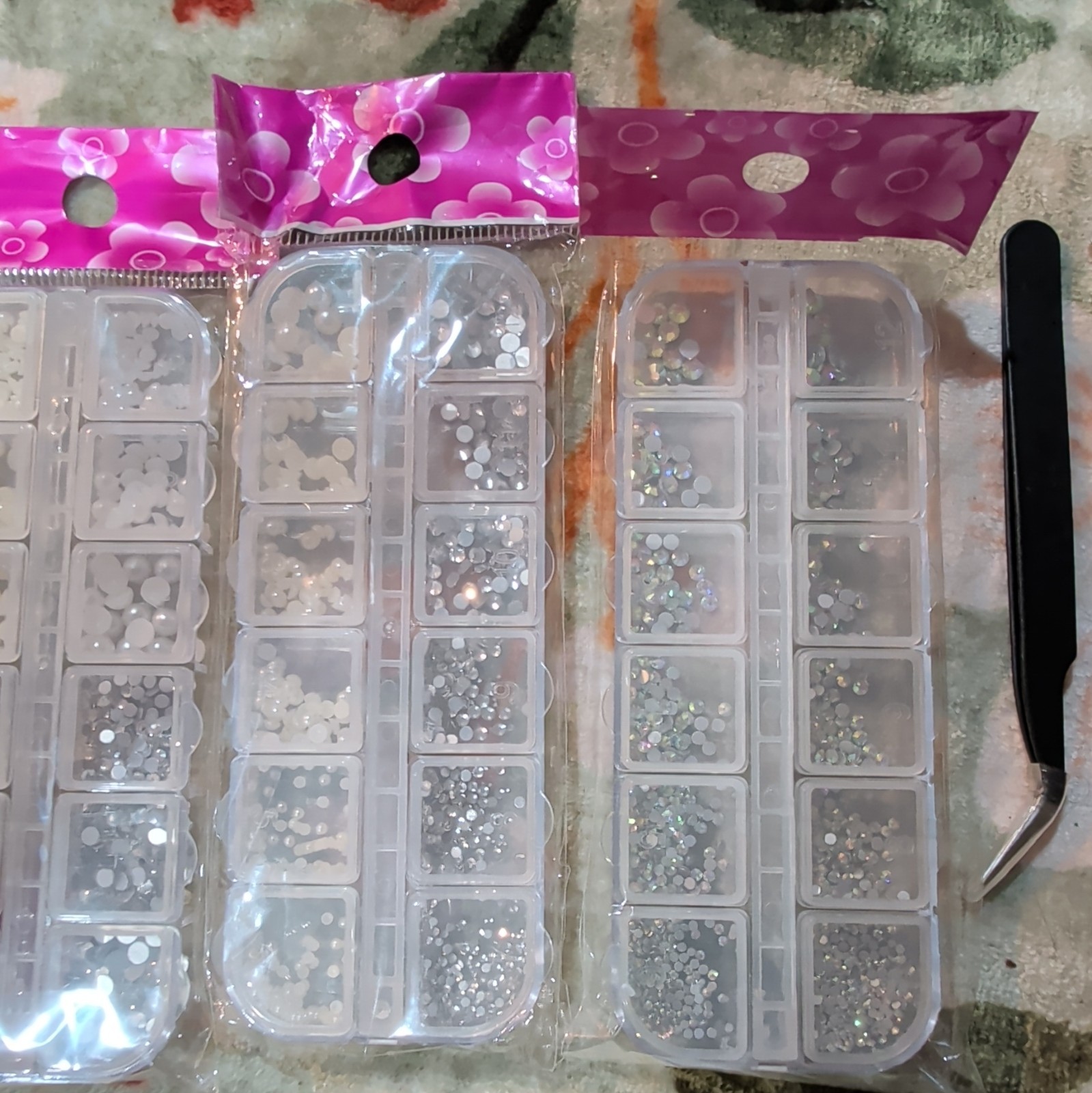 x4 Mixed Size Nail Art Rhinestones, Clear White Silver Gems w/ x3 Pickers