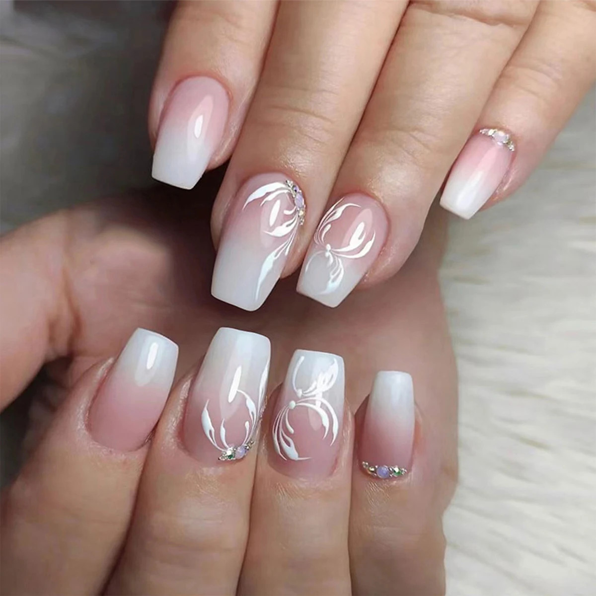 Sweet Gradient Pink Fake Nails Round Head Korean Style Press On Nails 24pcs