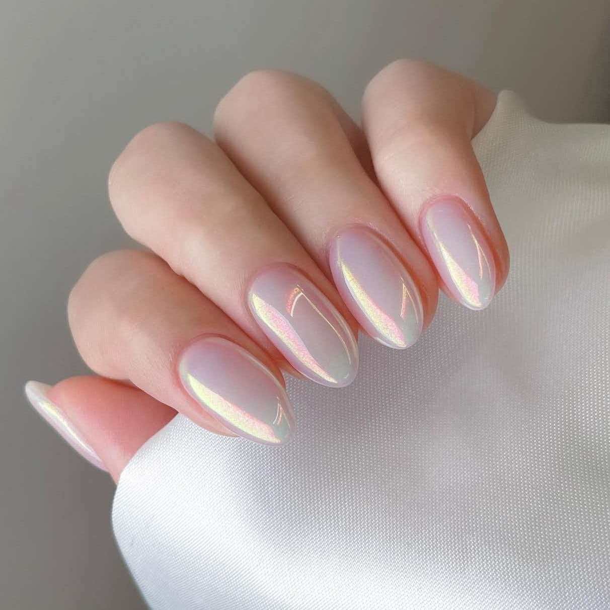 24pcs Coated solid white press-on nails, short round shape