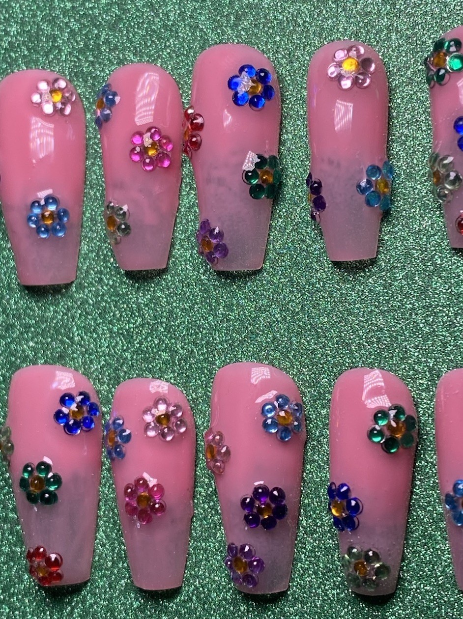 Nail Art by Dia Long Coffin Press-On Nails 3D Glitter Pink Multicolor Flower