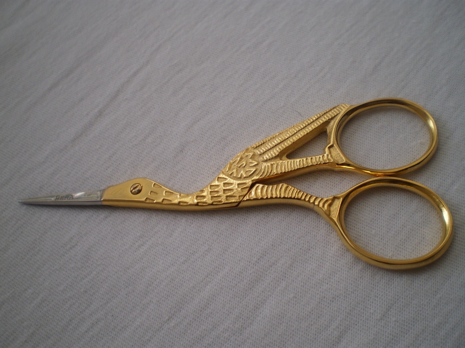 SEAGULL EMBROIDERY FANCY SCISSORS SIZE 3.5“ GOLD PLATED
