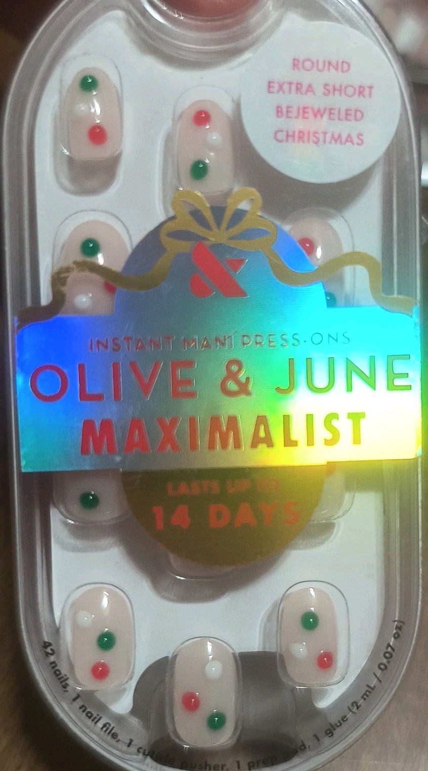 3 x Olive & June Maximalist Press On Nails, Holiday Party Short Christmas