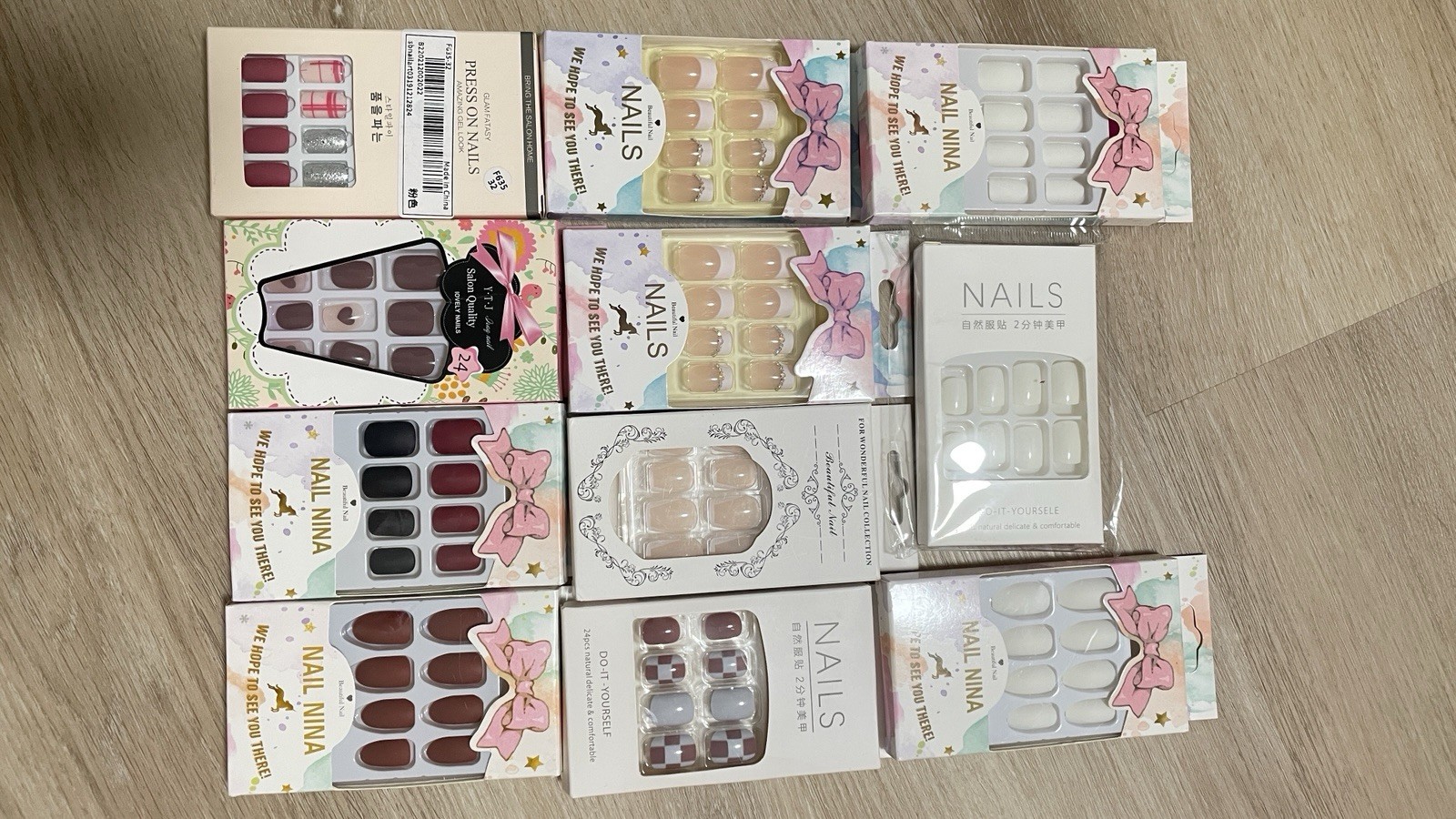 NAIL NINA Acrylic Press-On Nails Short Square French Plaid Multicolor F635