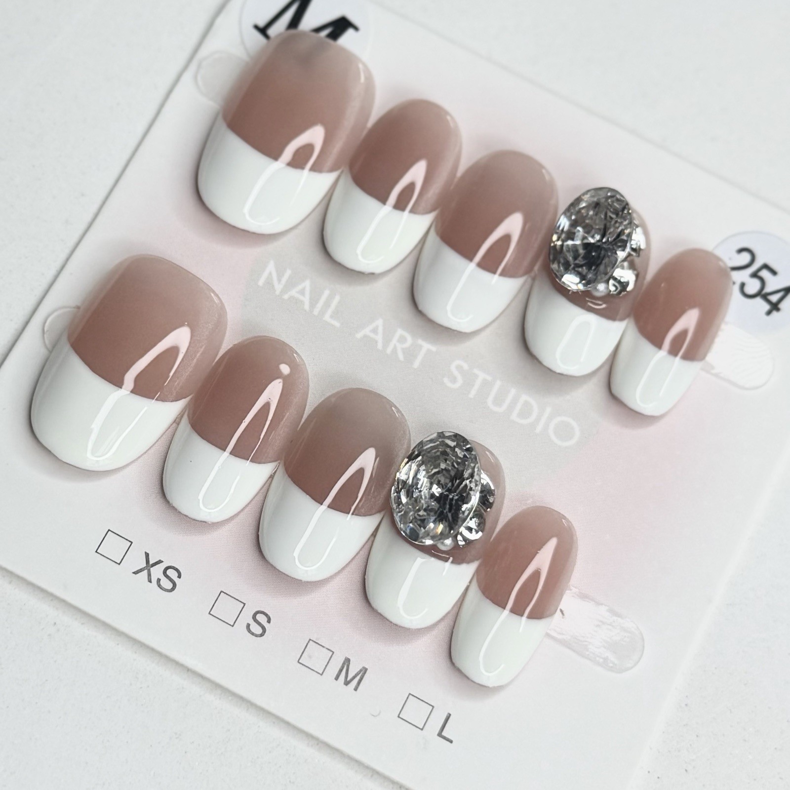 Handmade Nude White French Tip Press-On Nails Short Oval Reusable Fake Nail