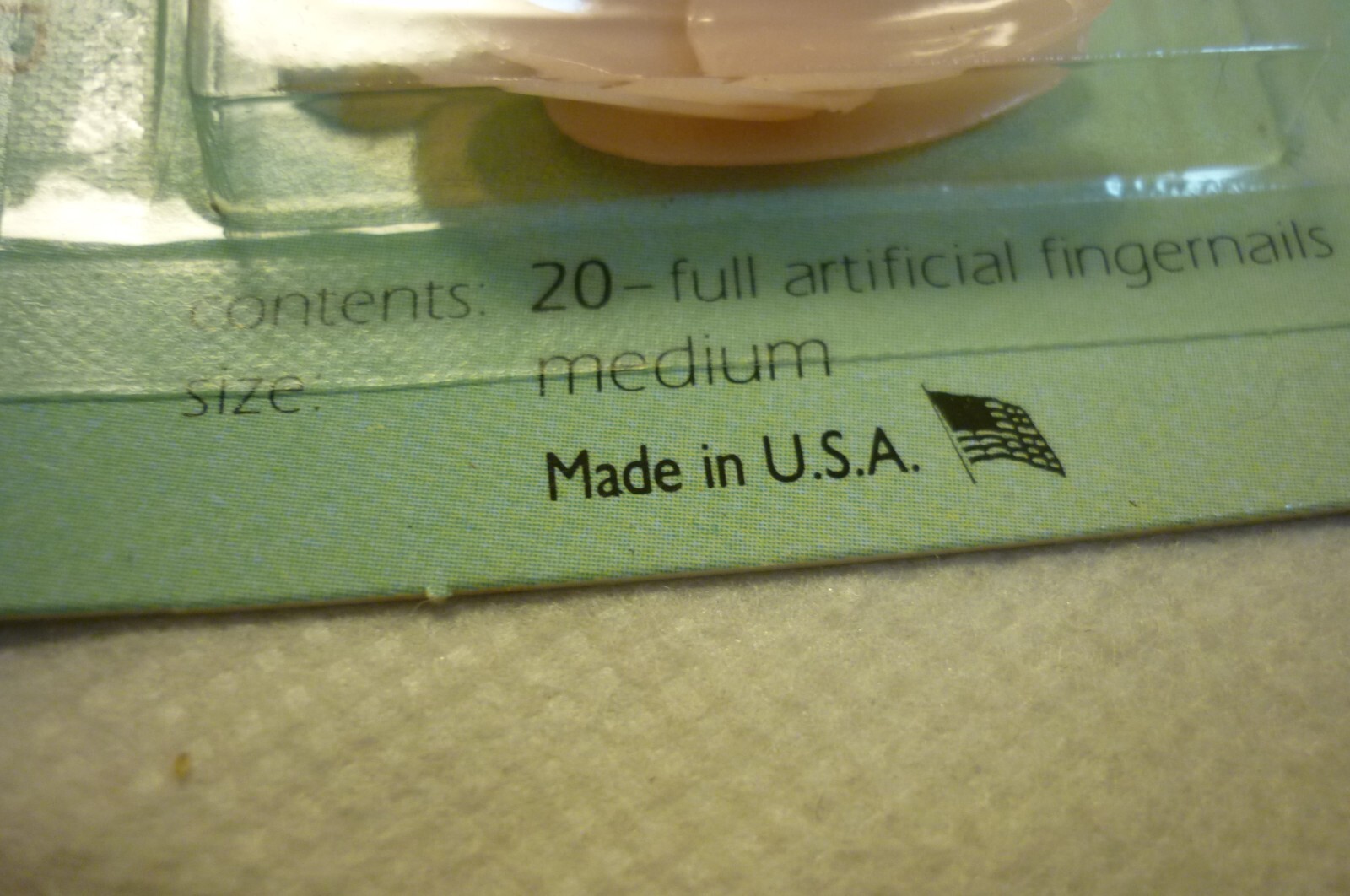 NU NAILS ARTIFICIAL FINGERNAILS GLUE-ON 20 PC. PACK USA NOS SIZE MED. 1992 VTG.