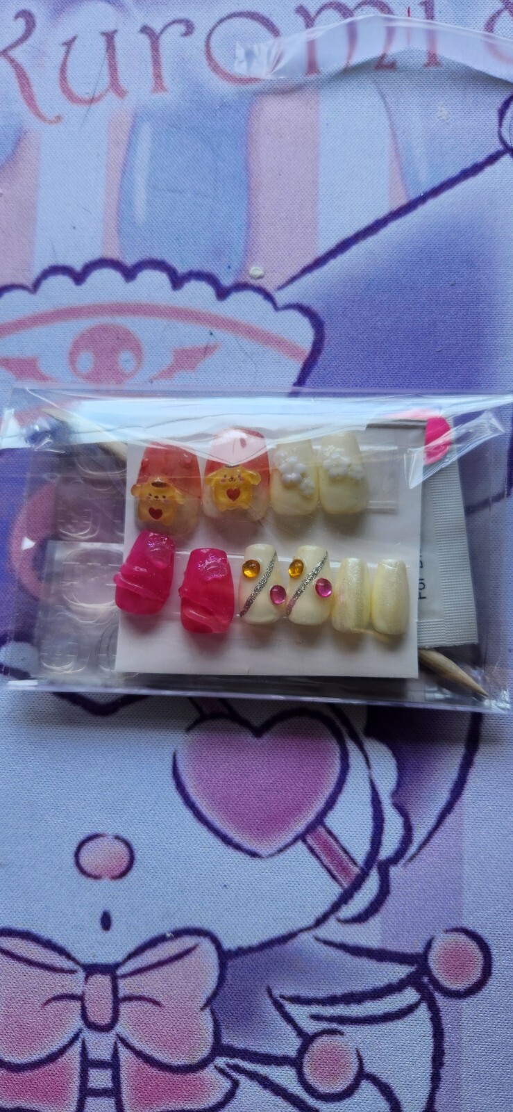 Hand Painted “Pompompurin” Extra Short Coffin Length Press On Nails (size M/L)