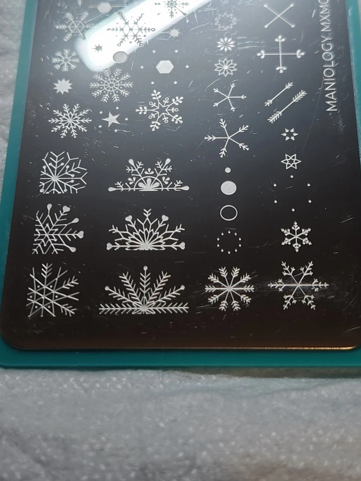 Maniology MXM019 MXM020 Nail Stamping Plates Build a Snowman