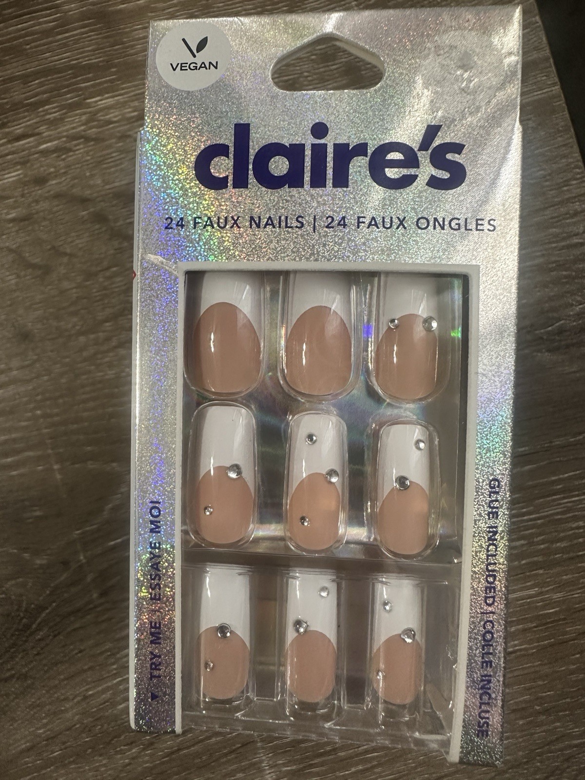 Claire’s Faux Nails. 💅 24 Nails In Each set Plus Glue. New!
