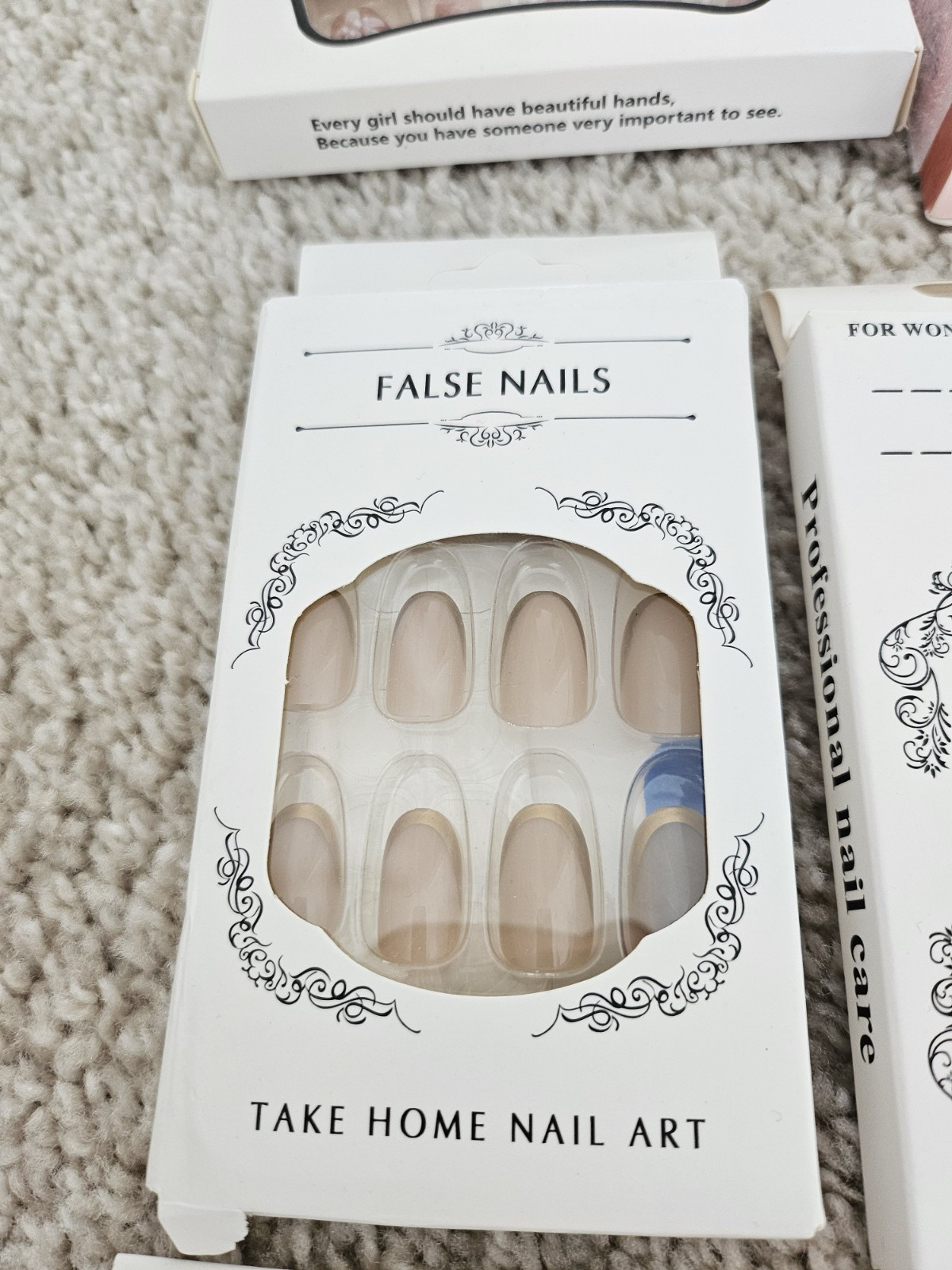 Lot Of 22 False Nail Sets (21 hands, 1 toes)