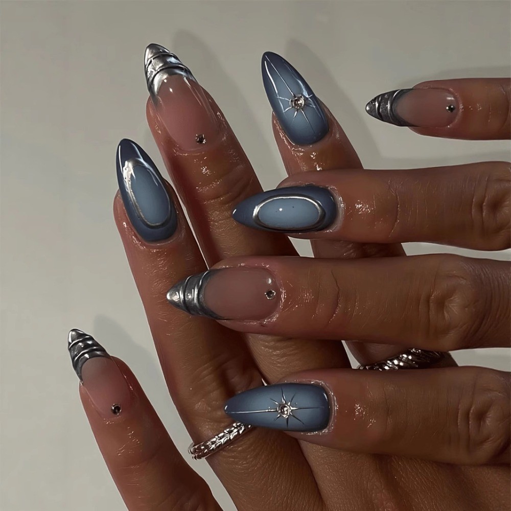 Press-On Nails with Hand-Painted Flowers, Glitter 3D Pearls Elegant Fake Nails