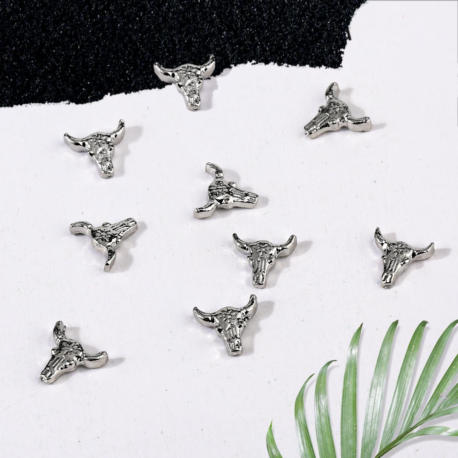 50pcs Western Cowboy Stylish Bull Head Nail Charms, Halloween Retro Alloy Art…