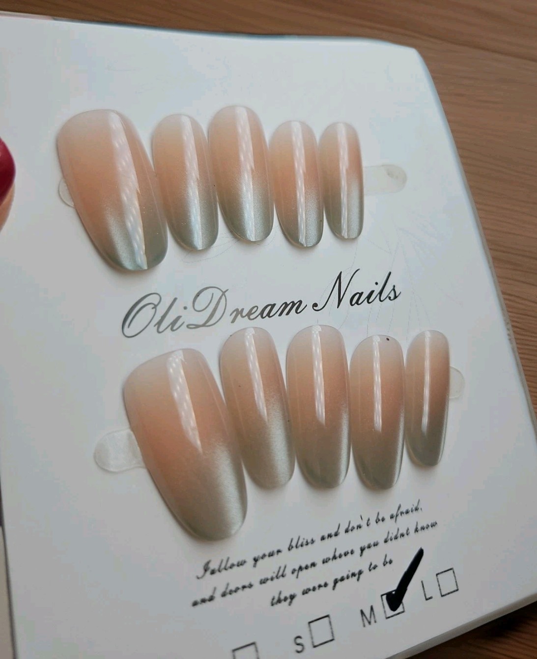 Press-On 10 Multicolor Gray, Sliver Cat Eye Medium Round Nails