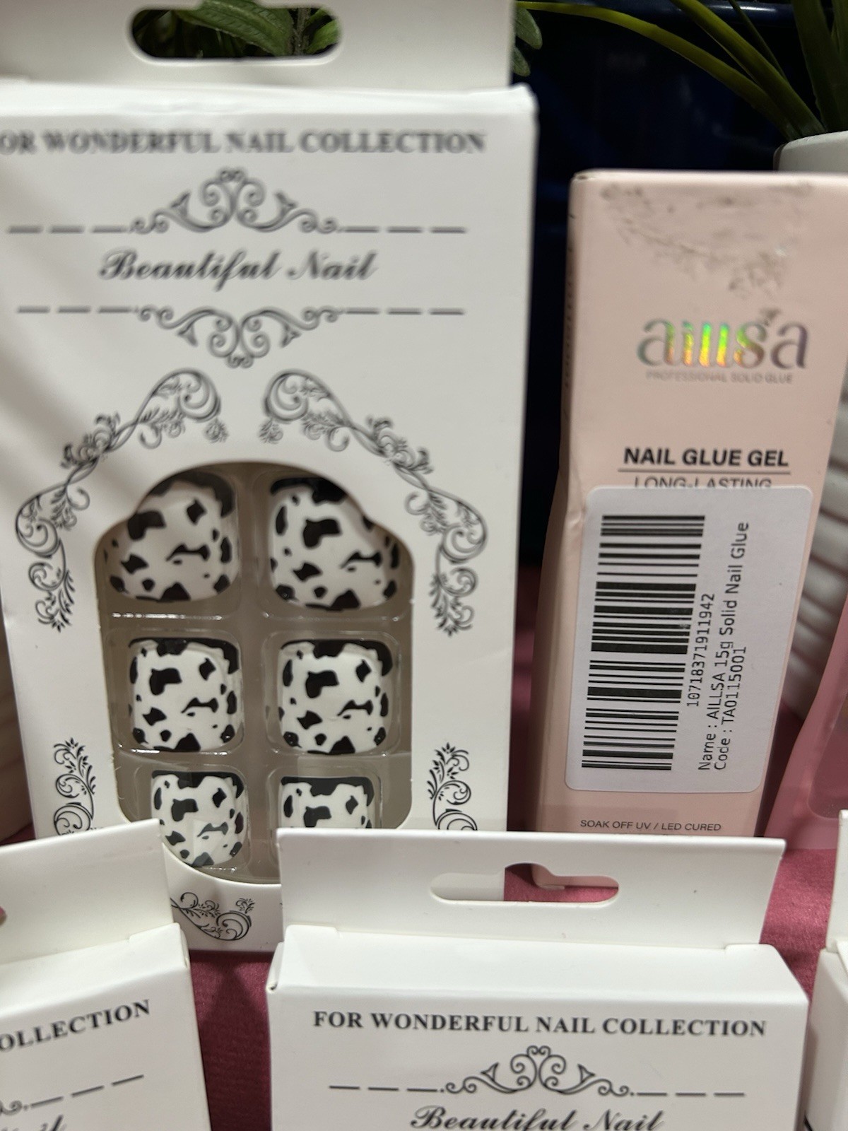 10 Piece Press On Nails for Hands and Feet with Glue Included (see Picture) New