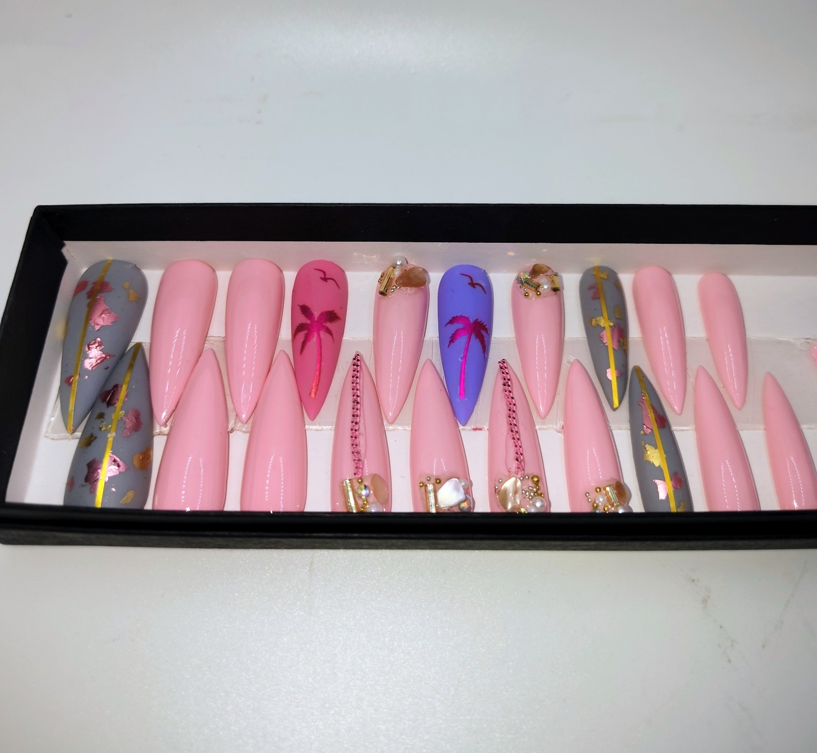 Handmade Nails. Full-set Stiletto Shape