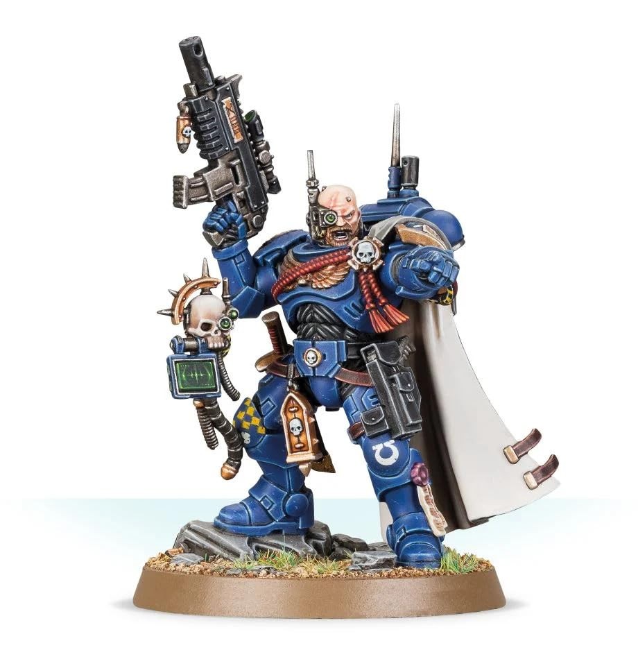 Space Marines Captain in PHOBOS Armour 5.5 inches, Dark Grey