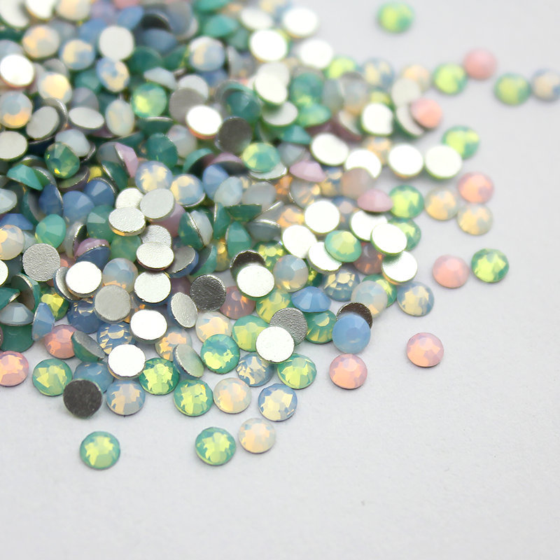 520 pcs Mix Size Opal Crystal Nail Art Rhinestones 3D Flatback Nails Decorations