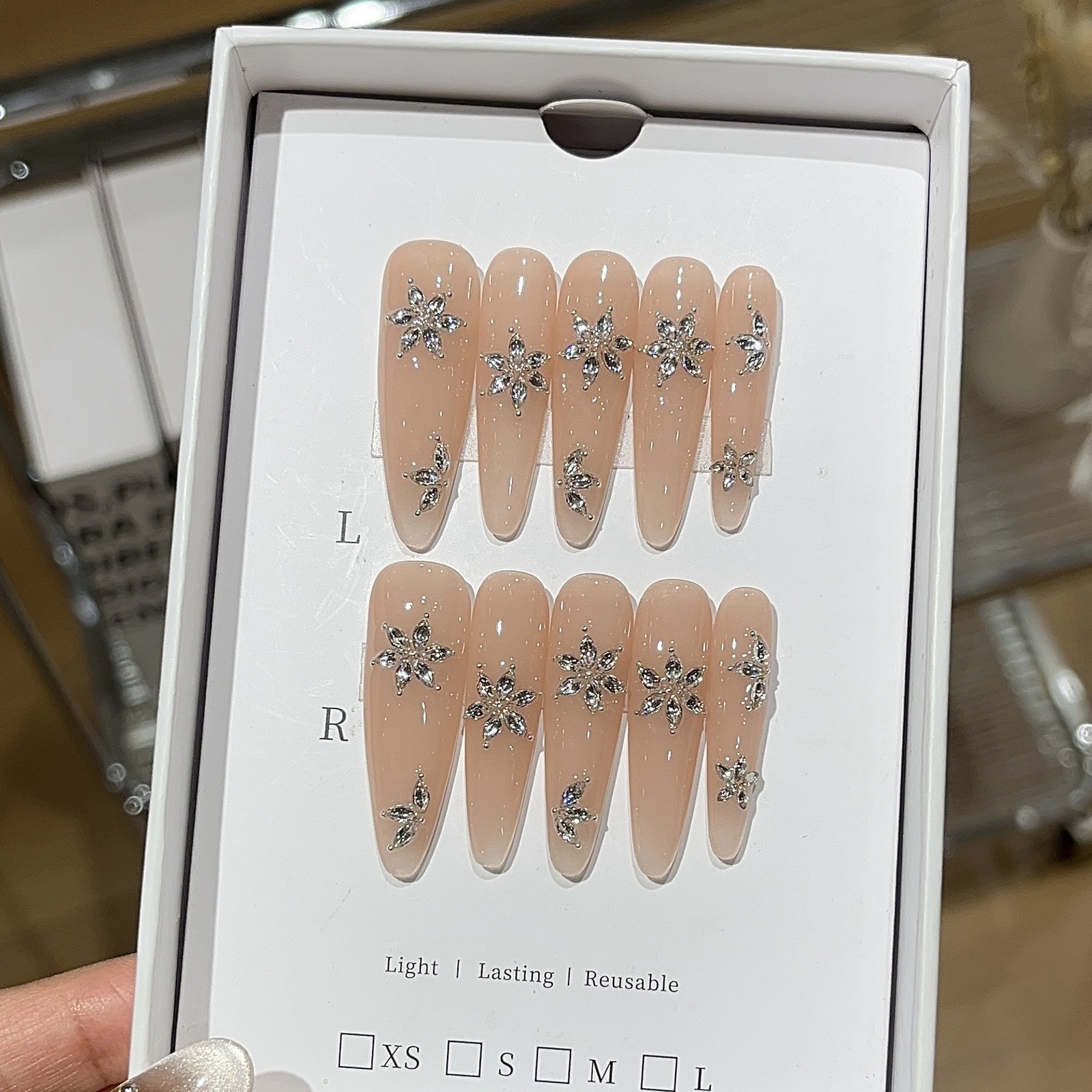 10Pcs Handmade Nude Pink Nails Snow Zircon Steel Bead Elegant Daily Wear