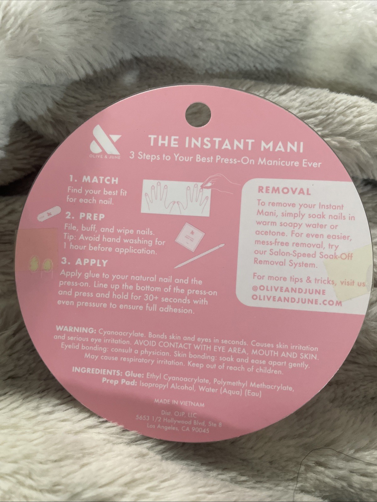 Olive & June The Instant Mani Medium Lava Press-On Nails Almond Medium