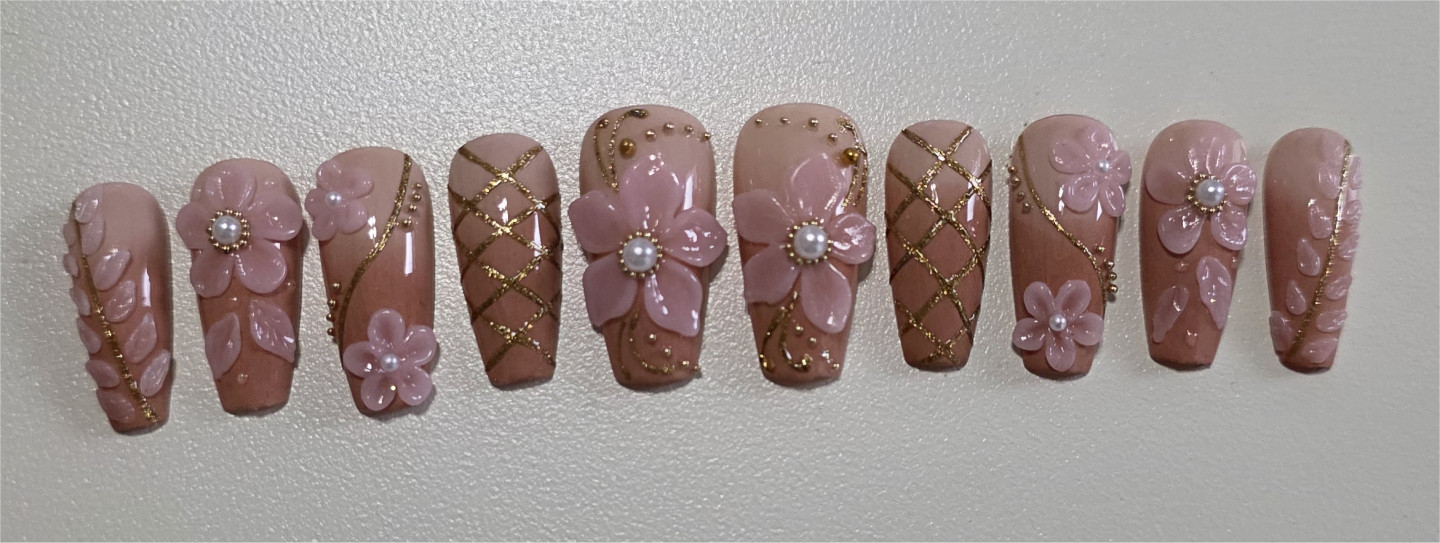 Wedding Flowers 10pcs Press On Nails Full Cover + Kit
