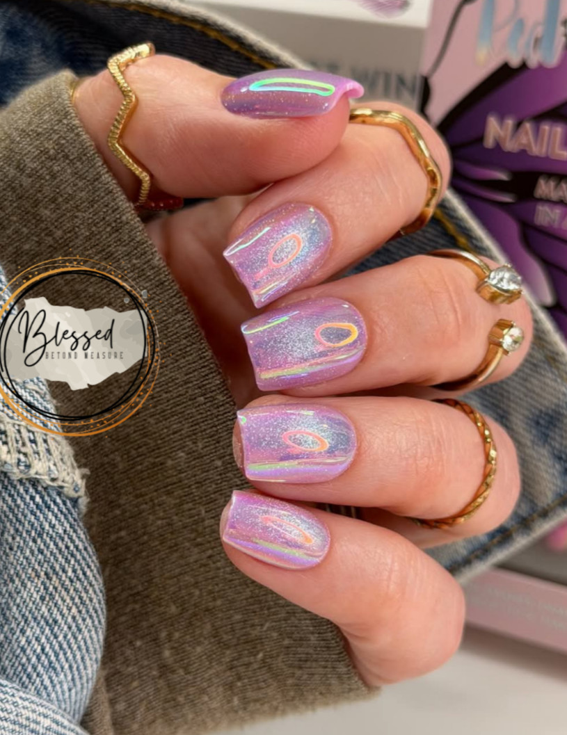 Red Aspen Press On Nails- Her Royal Flyness, Fifi Short- Coffin- Pink