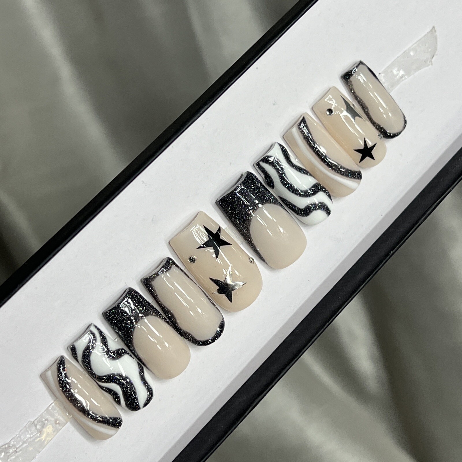 ✨ CUSTOM Hard Gel Press On Nails, Black White Nude Star W BLING 10p SET W Kit