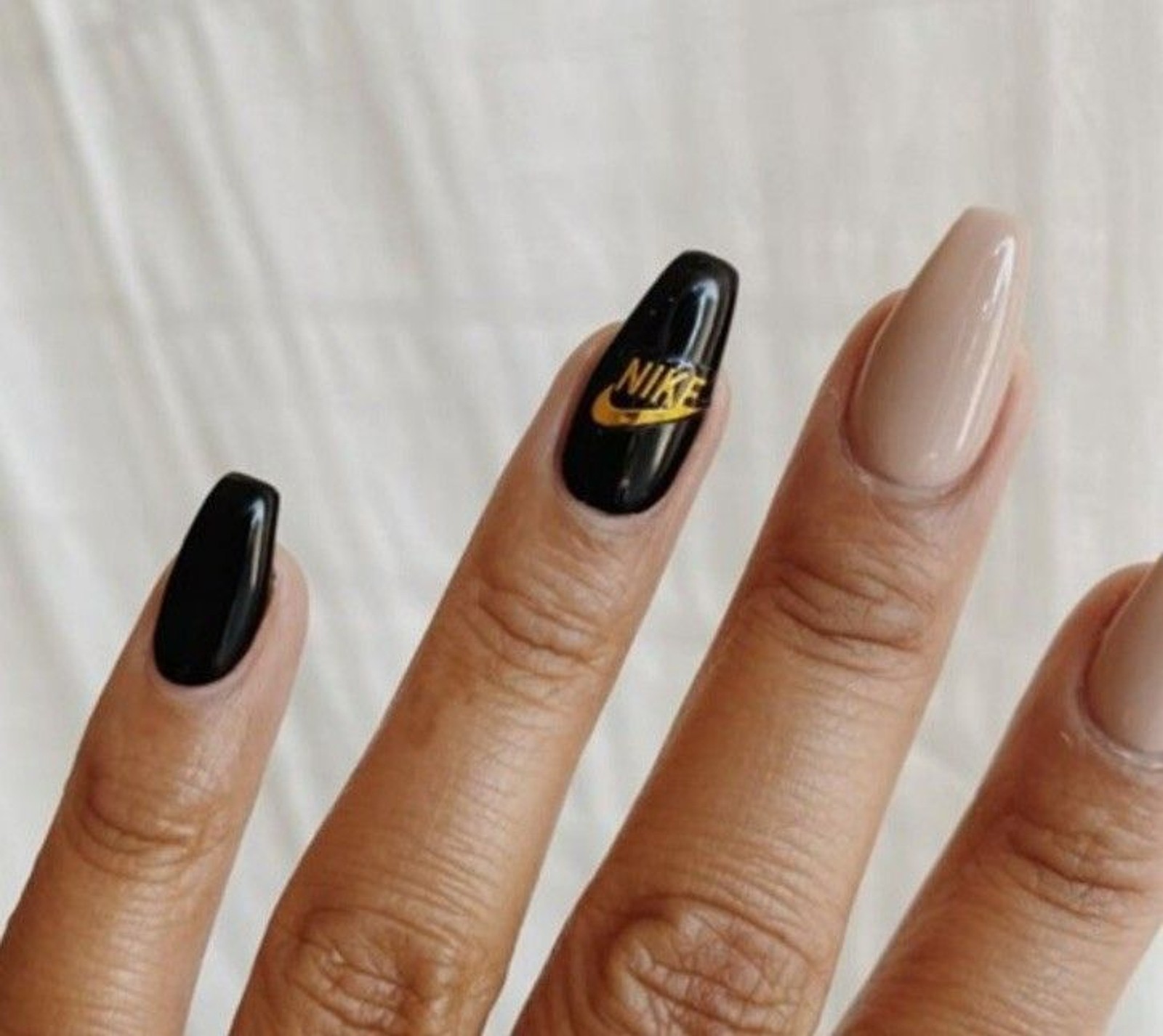 4 pack Nike Nail Art- Gold, Silver, Black, White