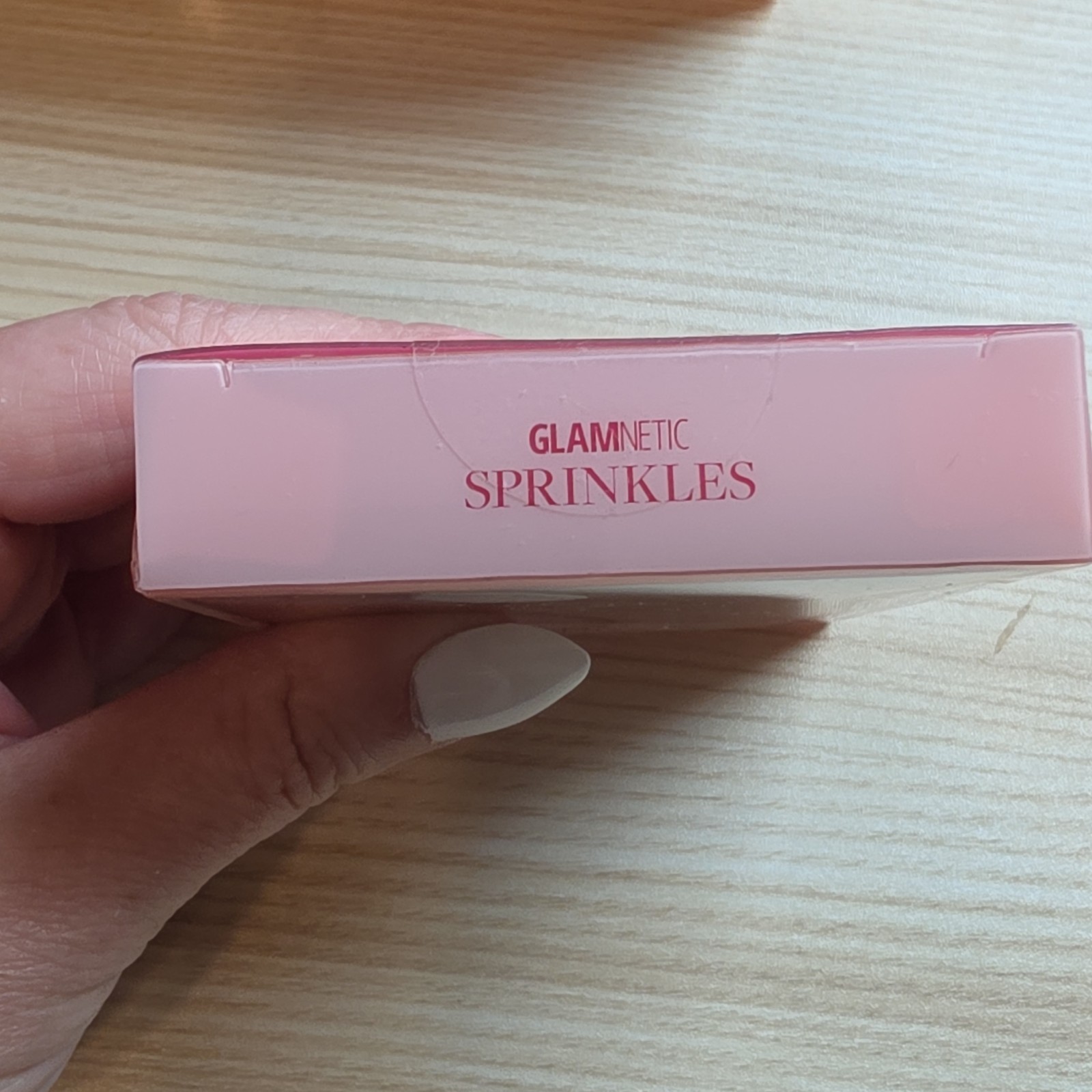 Glamnetic Sprinkles Press-On Nails Short Almond French Tip Multicolor Glue