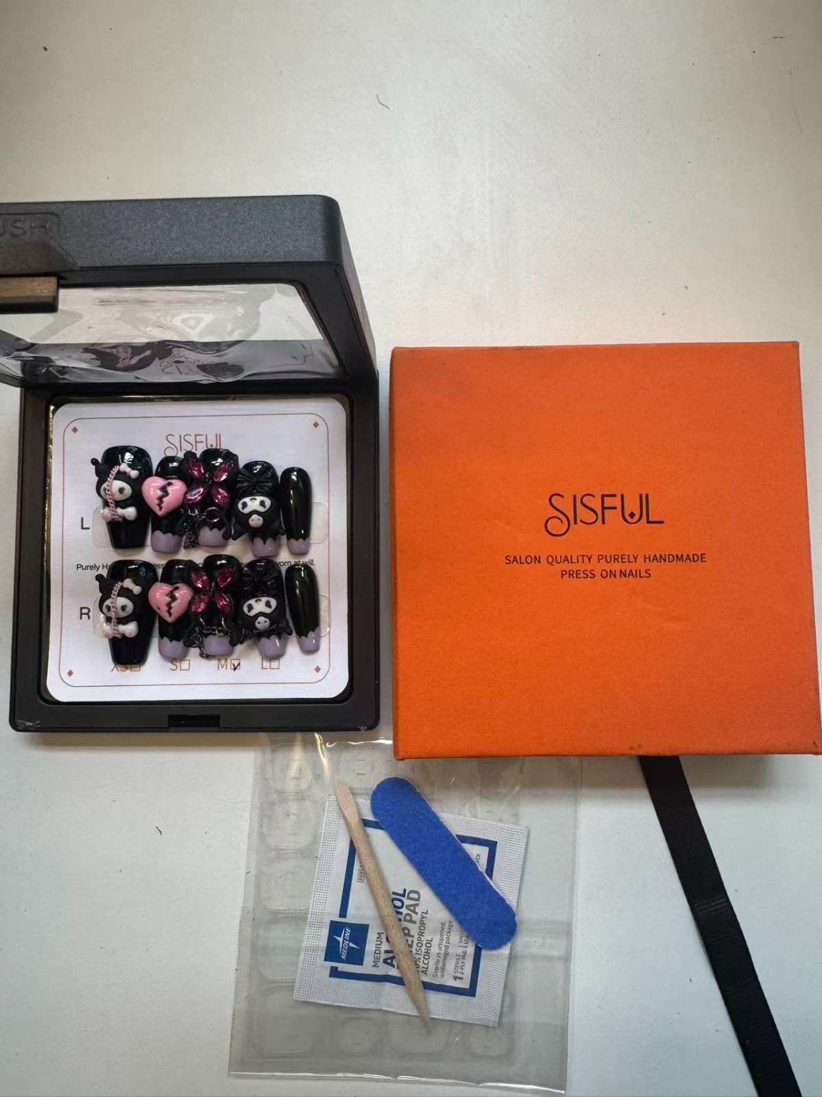 Sisful Sweetheart Rebel Edgy Press-On Nails