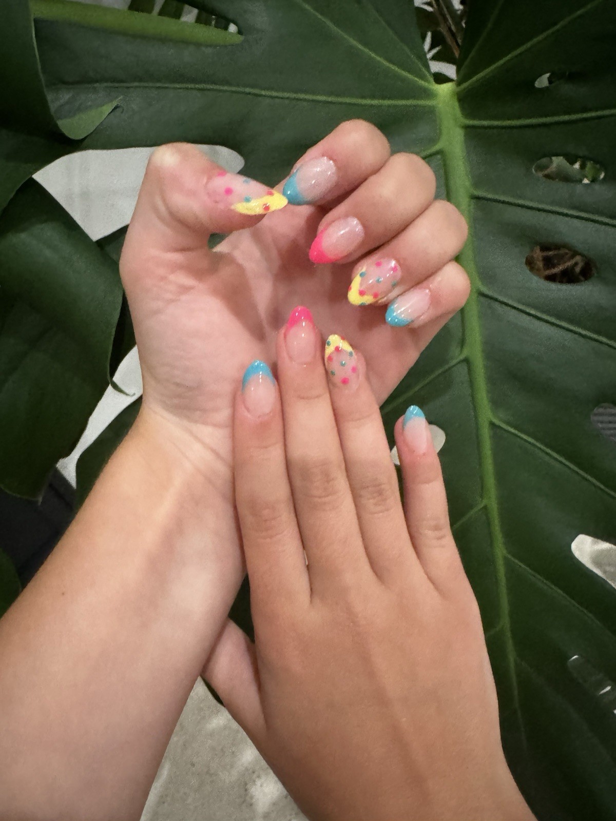 custom press on nails dm your designs & separate pictures of your fingers