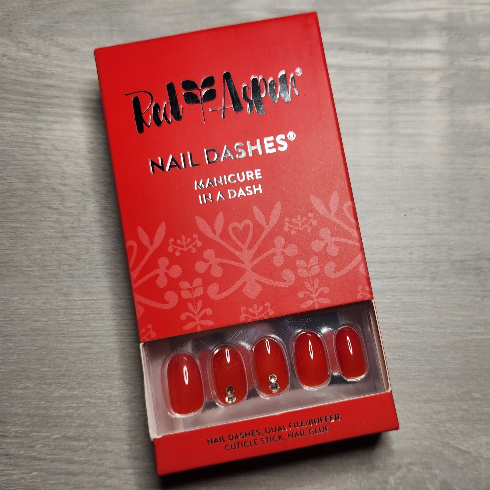 Press On Nails Red Rock Canyon, Remi Medium Round Red Rhinestone Dash Red Aspen