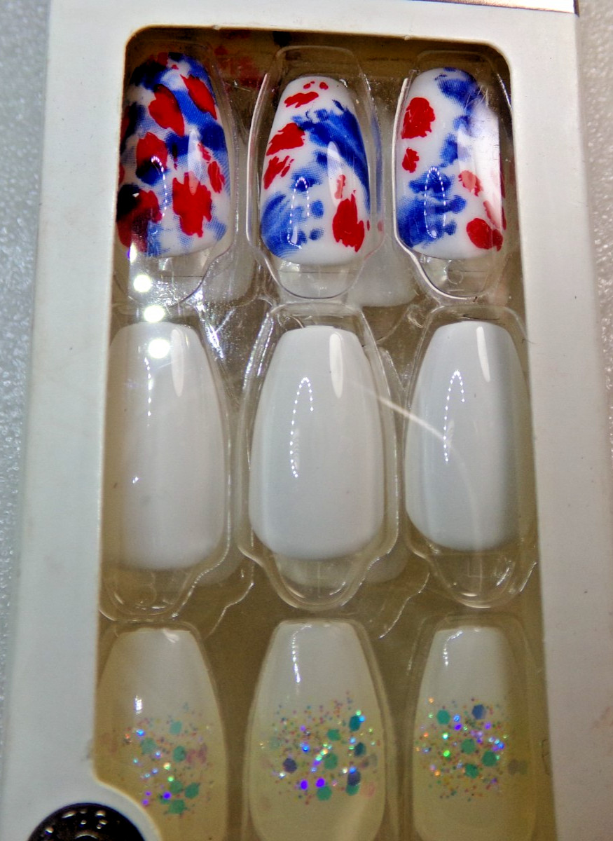 IMPRESS Premium NAILS PRESS ON Medium – Red, White and Blue USA 4th of July