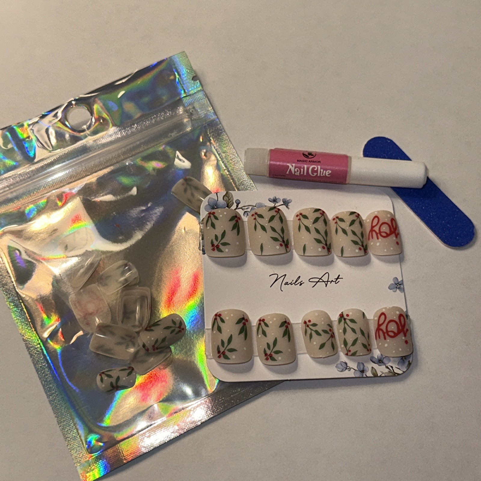 24Pcs Christmas Press on Nails Short (Pack of 24), Multicolor