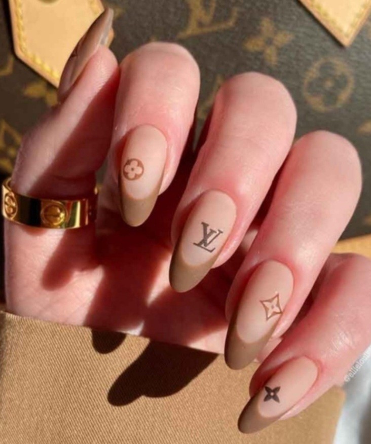 NWT NAIL ART DESIGN SELF-SEAL STICKERS TAN & BROWN N°25!