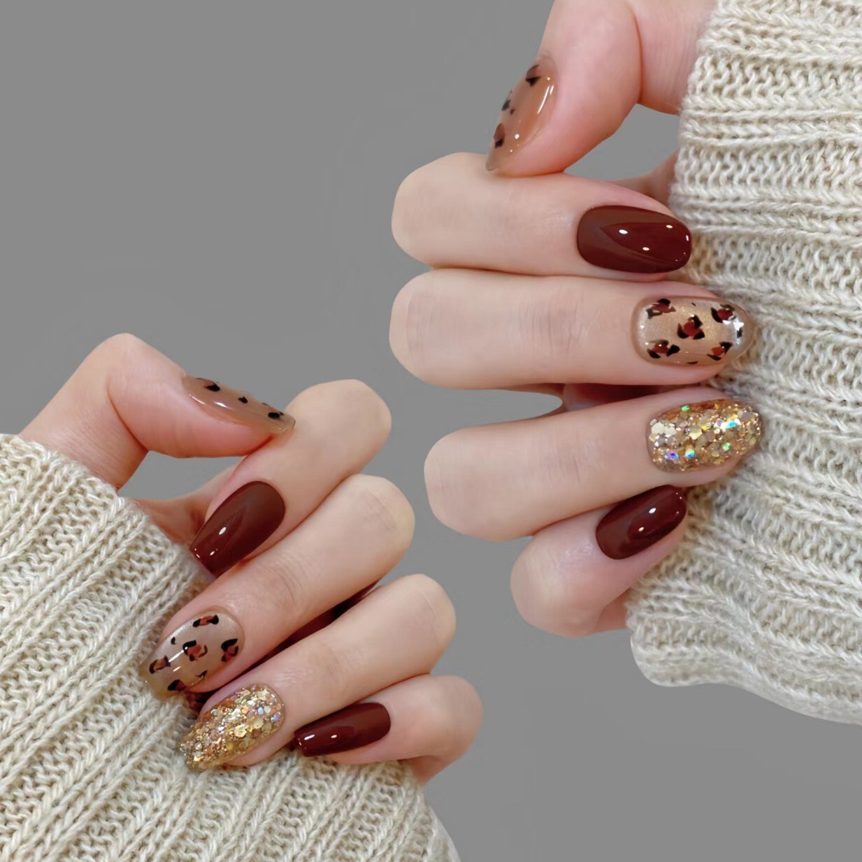 New Year Set of 24 Wearable Short T Glitter Leopard Print