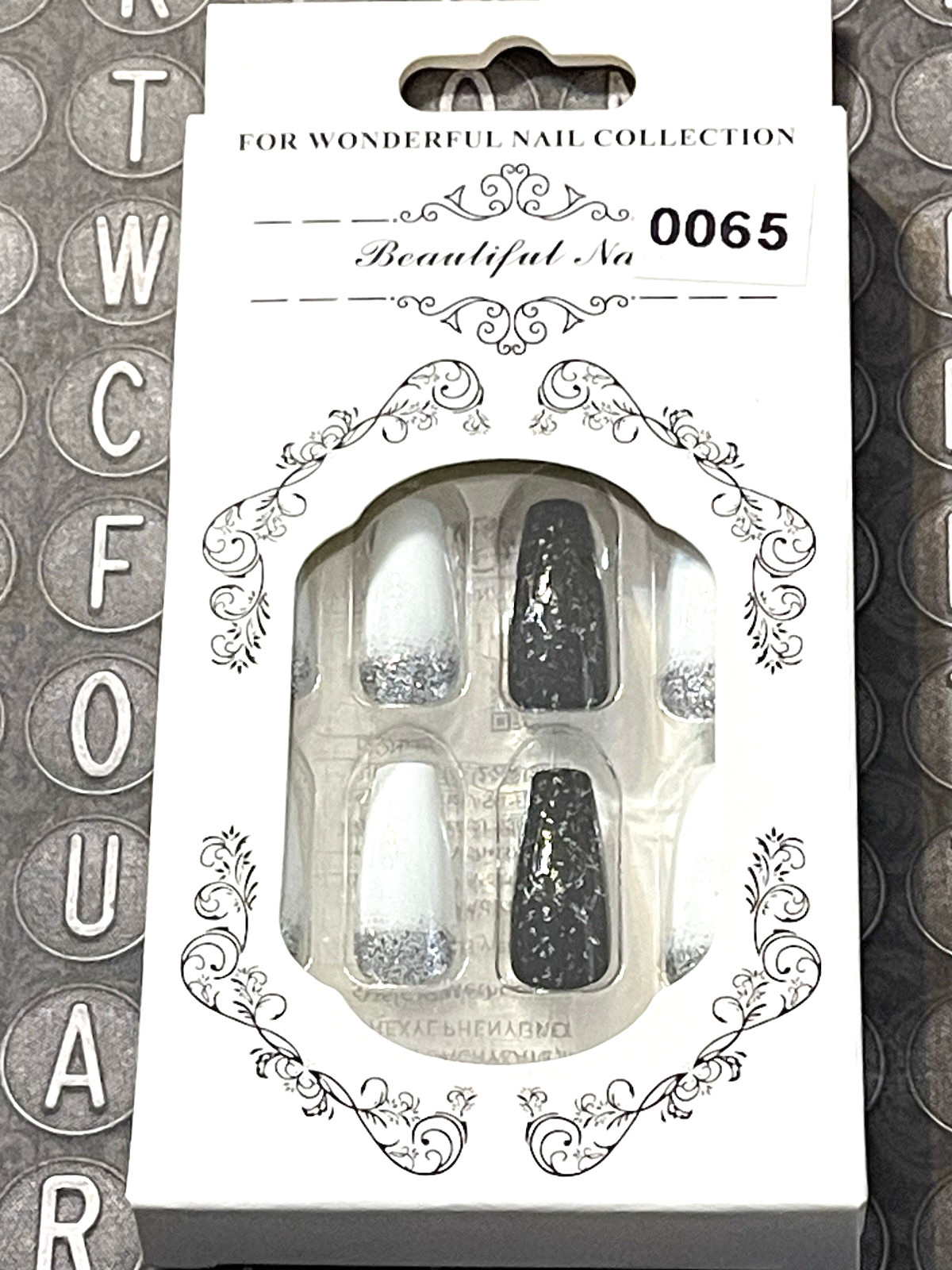 For Wonderful Nail Collection WHITE & BLACK with SILVER ACCENTS Press On Mani